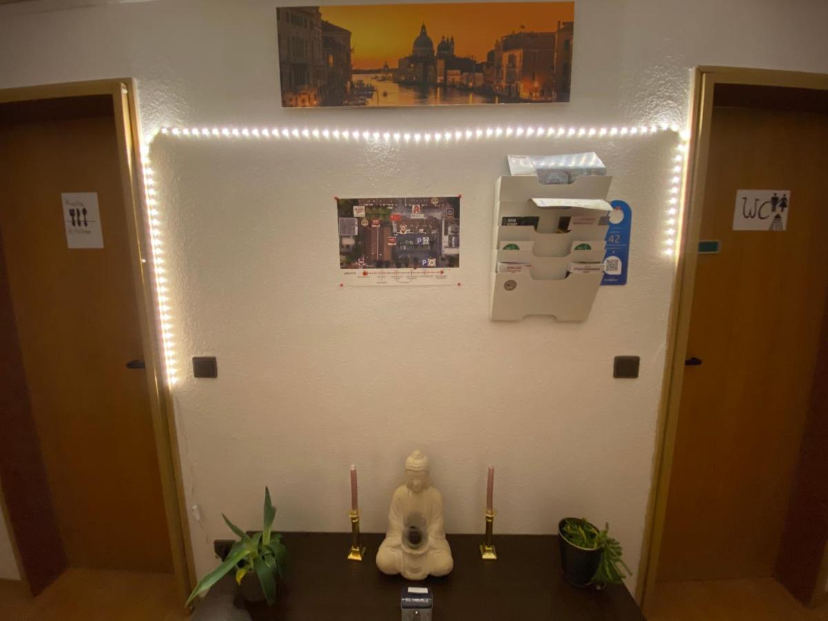 Private Room With Free Parking Koblenz  Buitenkant foto